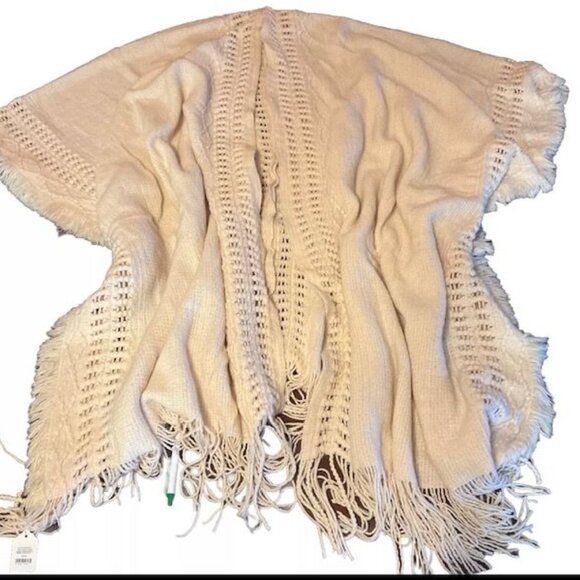 Womens Open Front Knit Poncho With Fringe Hem In Cream, cardigan - Picture 2 of 4